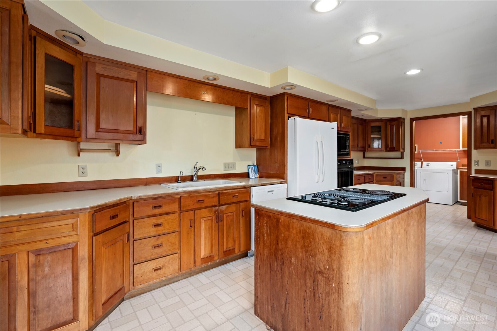 716 Heller Road , Oak Harbor, WA 98277