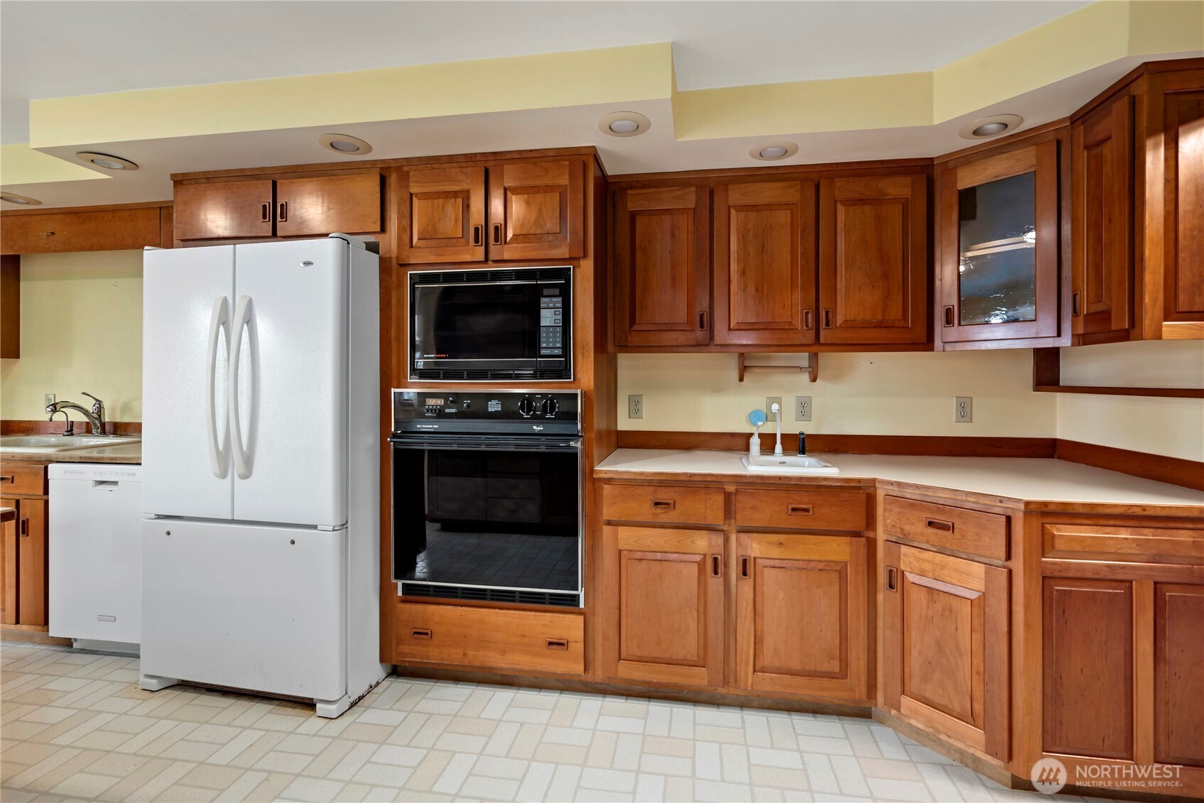 716 Heller Road , Oak Harbor, WA 98277