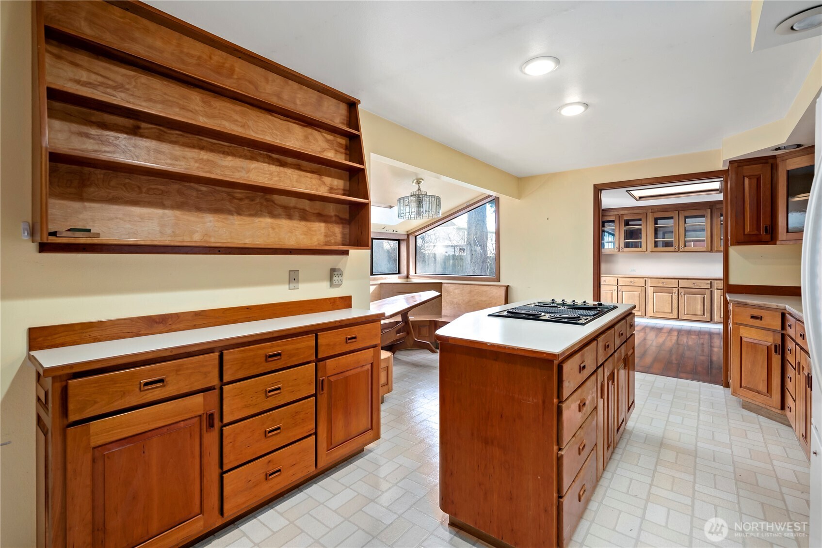 716 Heller Road , Oak Harbor, WA 98277