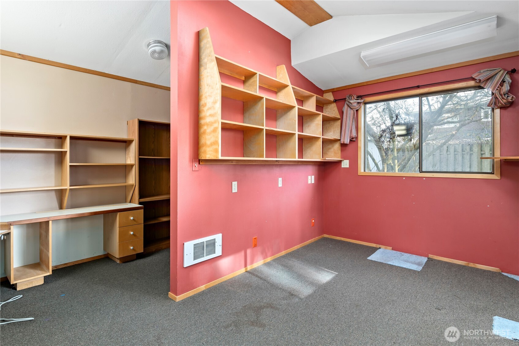 716 Heller Road , Oak Harbor, WA 98277