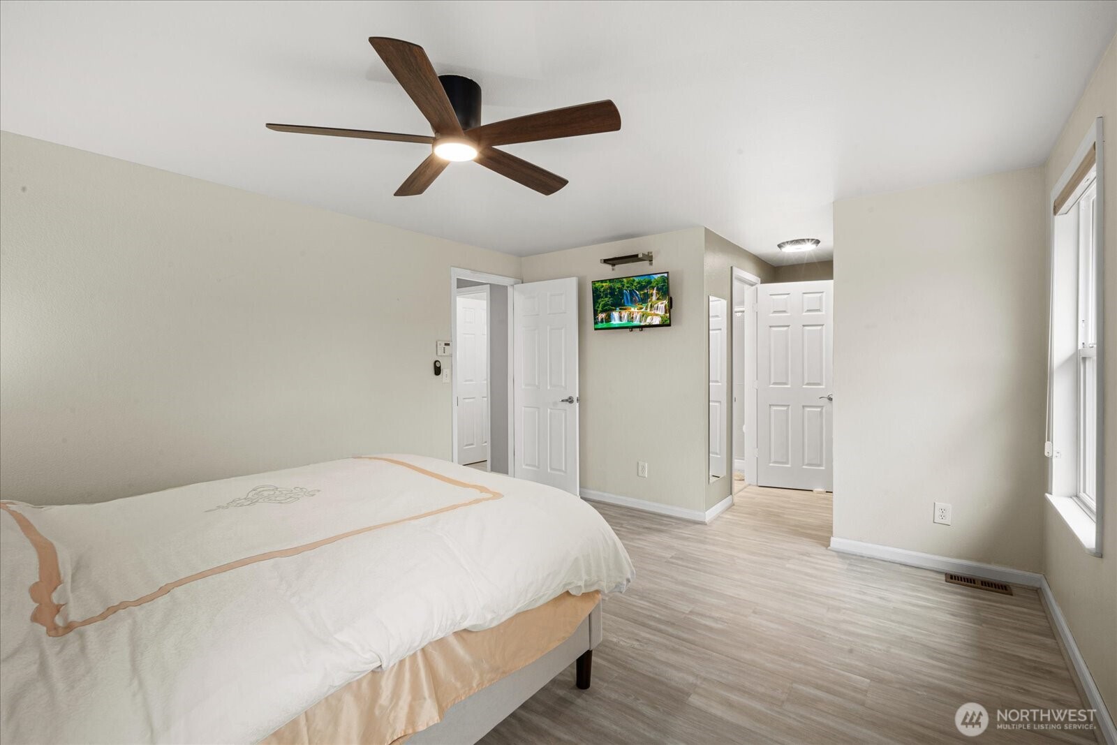 27928 122nd Place SE, Kent, WA 98030