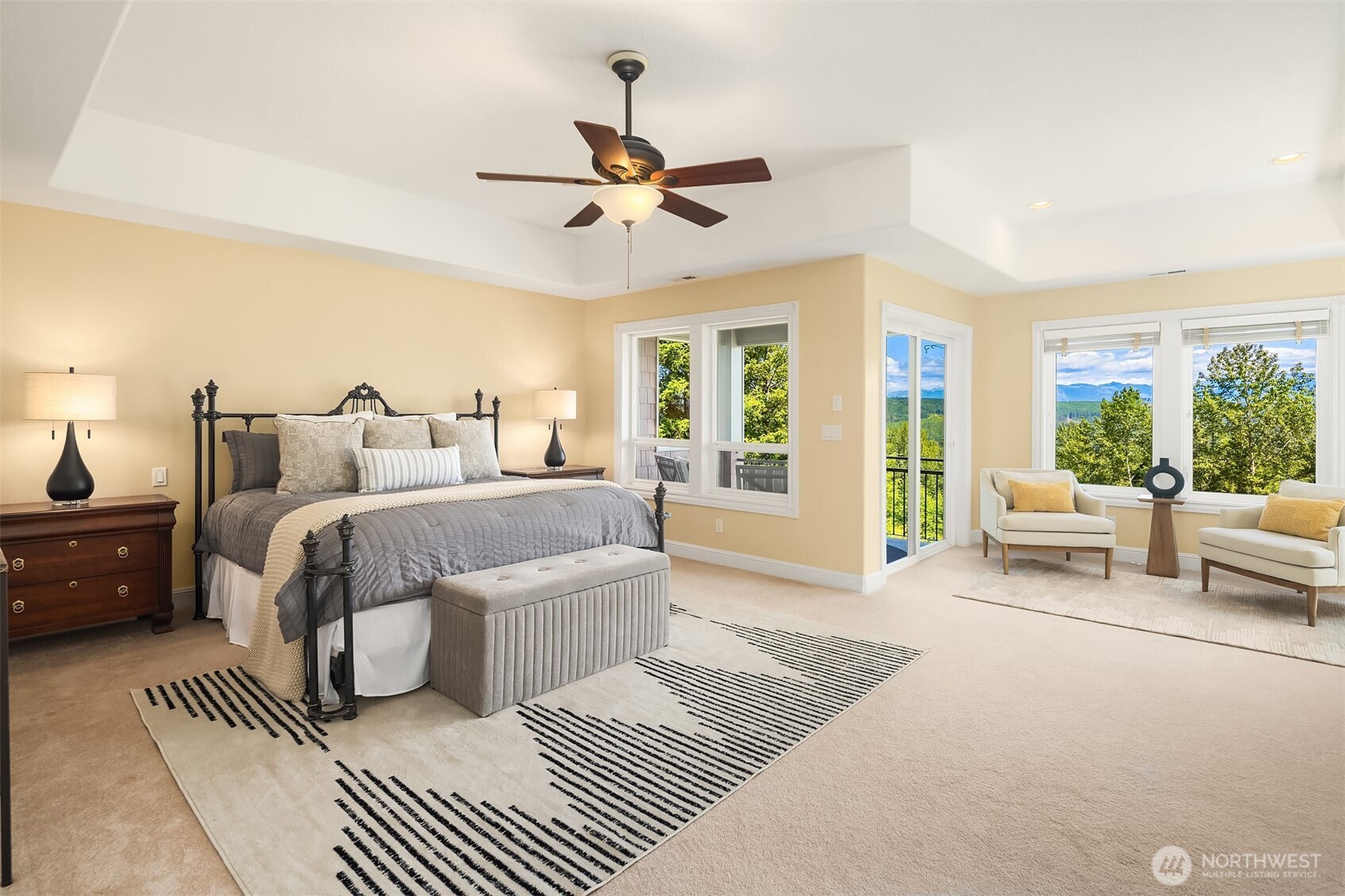 6230 Fairway Place SE, Snoqualmie, WA 98065