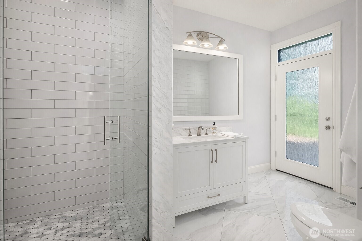 6230 Fairway Place SE, Snoqualmie, WA 98065