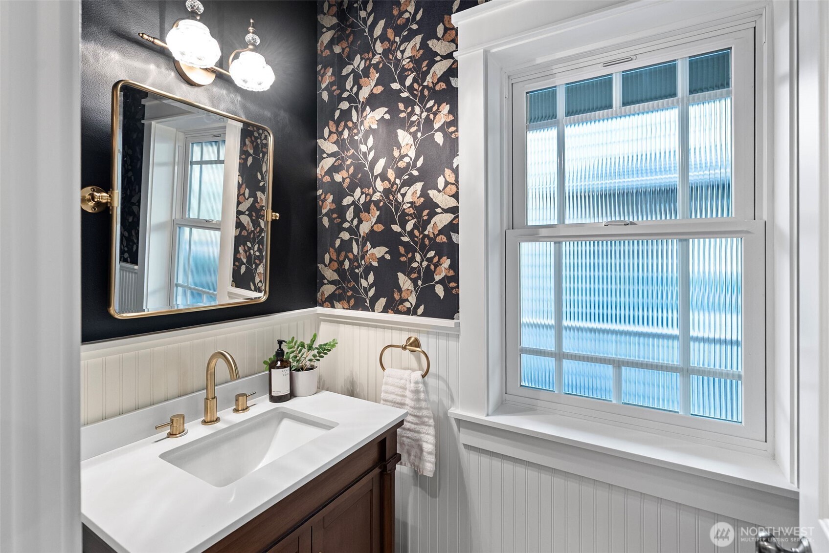 283 Shorewood Ct , Fox Island, WA 98333