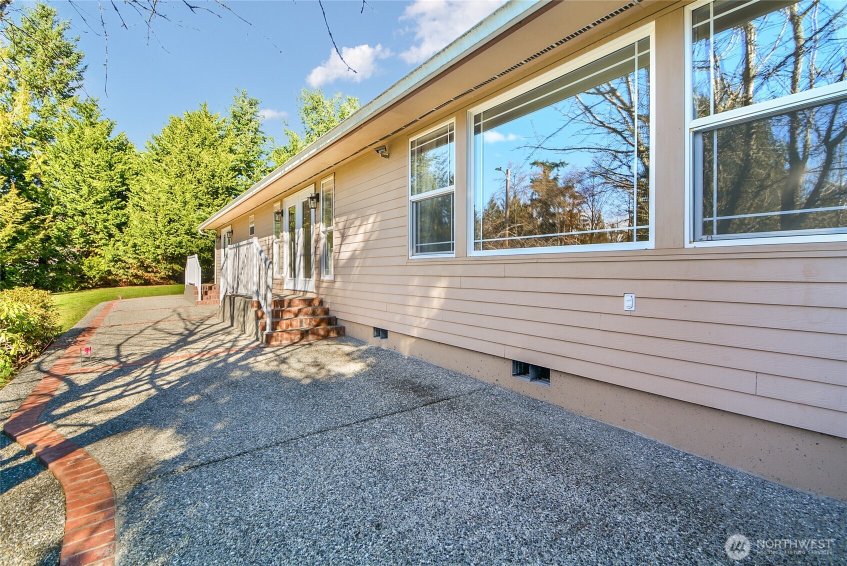 9903 Marine Drive , Marysville, WA 98271