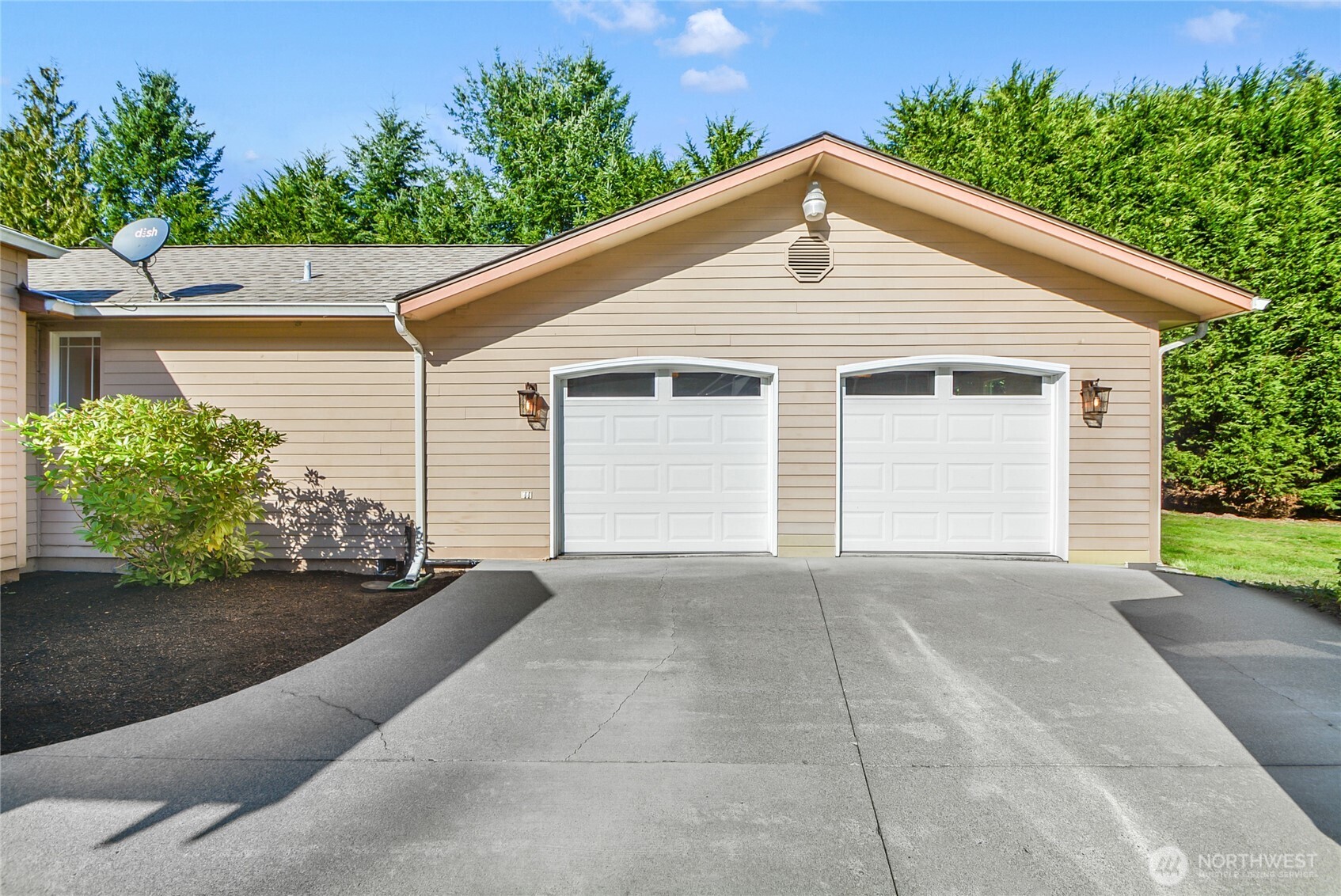 9903 Marine Drive , Marysville, WA 98271