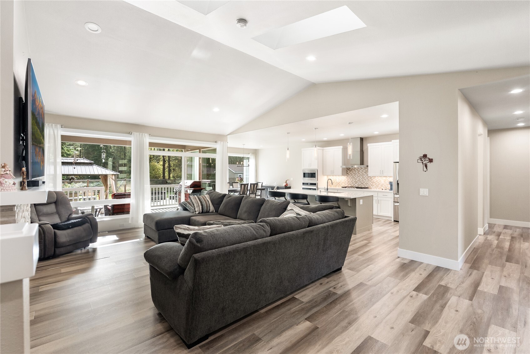 14025 107th Place NE, Lake Stevens, WA 98258