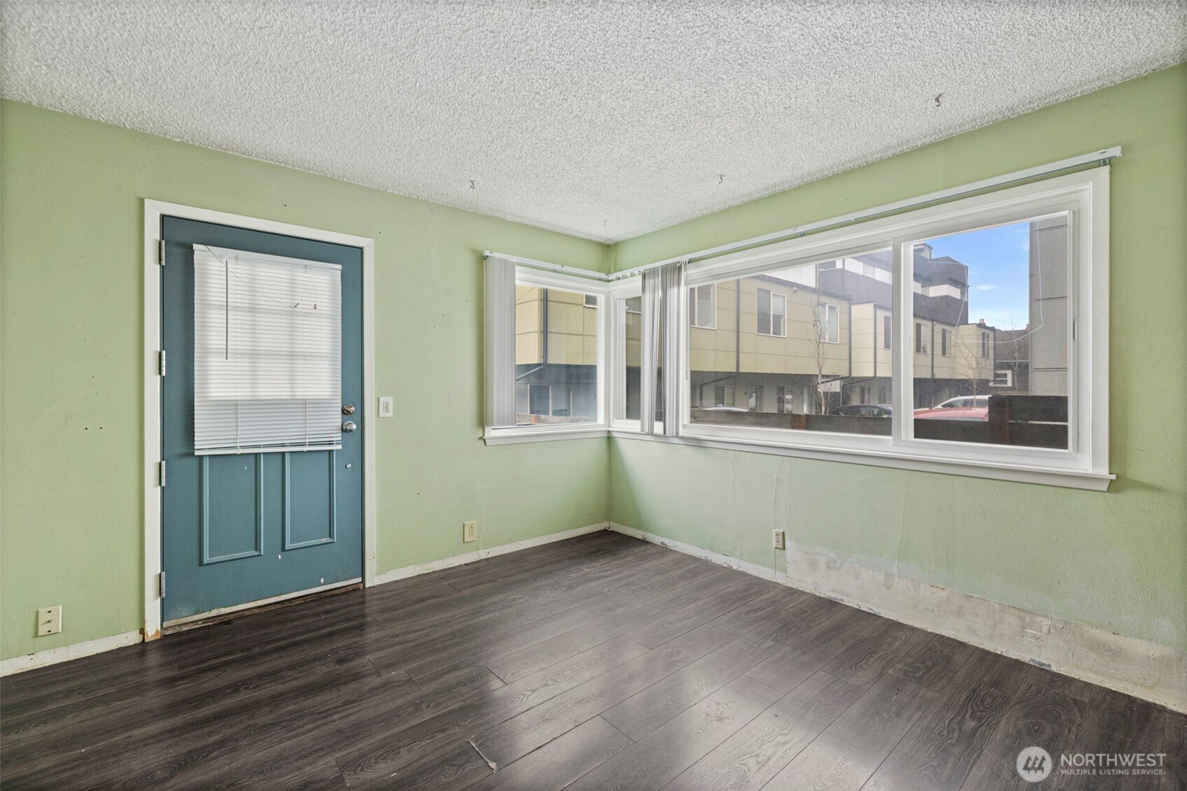 6666 Carleton Avenue S, Seattle, WA 98108-3531