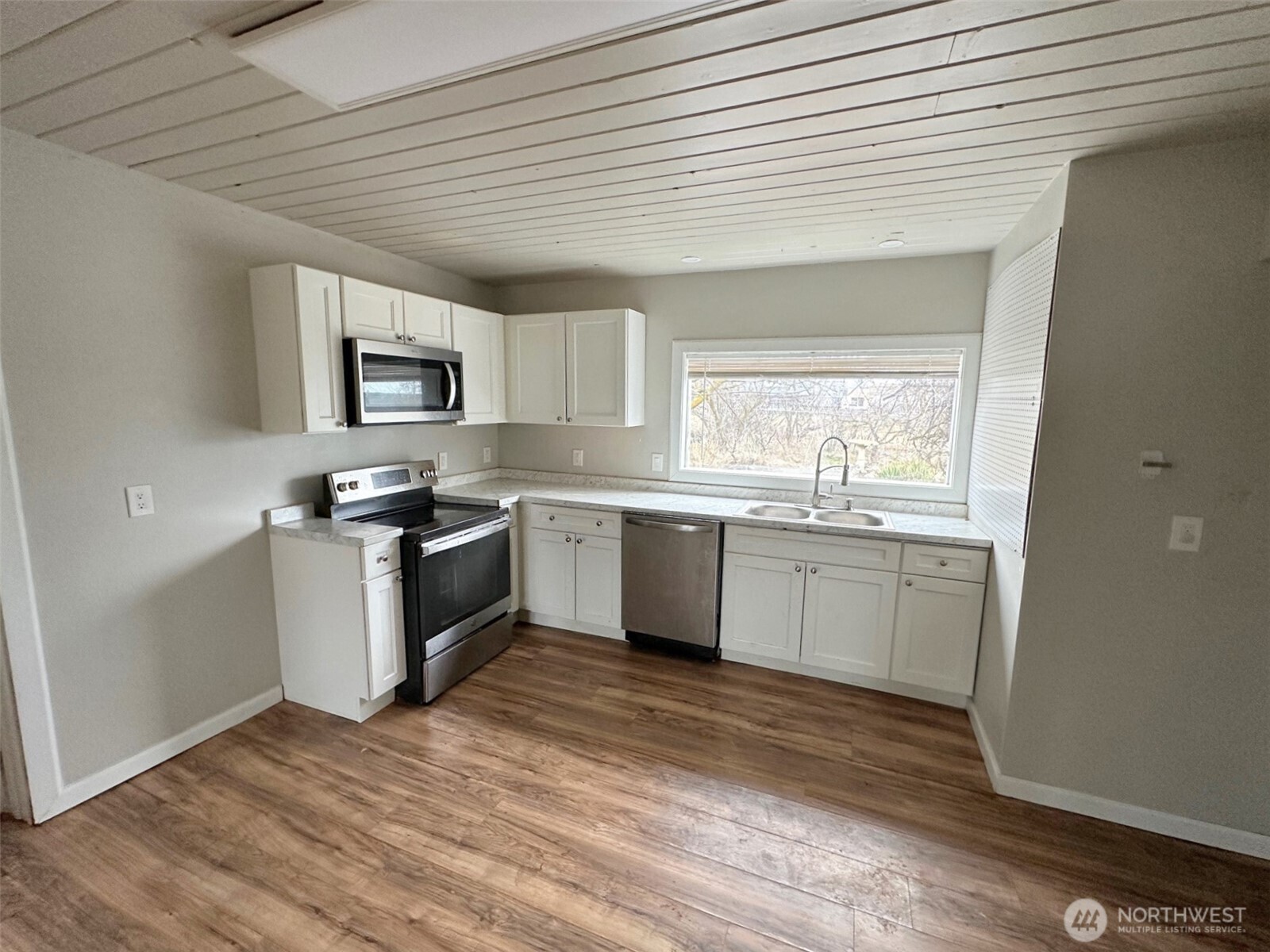 3003 E Bridgeport Avenue , Spokane, WA 99207-5709