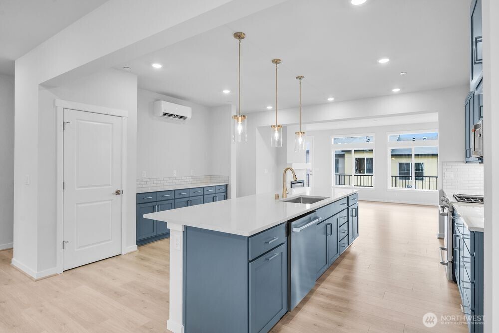 13216 NE 127th Court #A, Kirkland, WA 98034