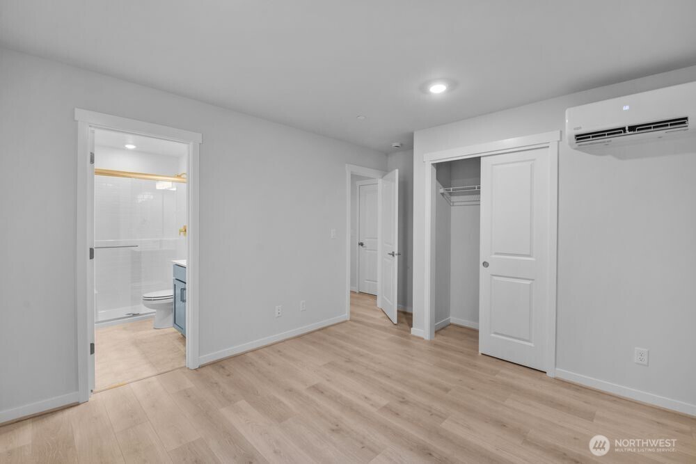 13216 NE 127th Court #A, Kirkland, WA 98034