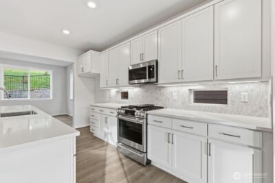 13210 NE 127th Way #D, Kirkland, WA 98034 - Photo 2