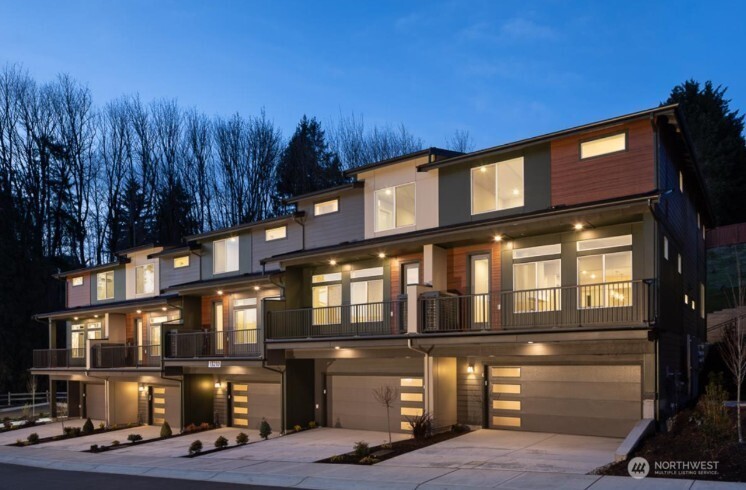 13210 NE 127th Way #B, Kirkland, WA 98034