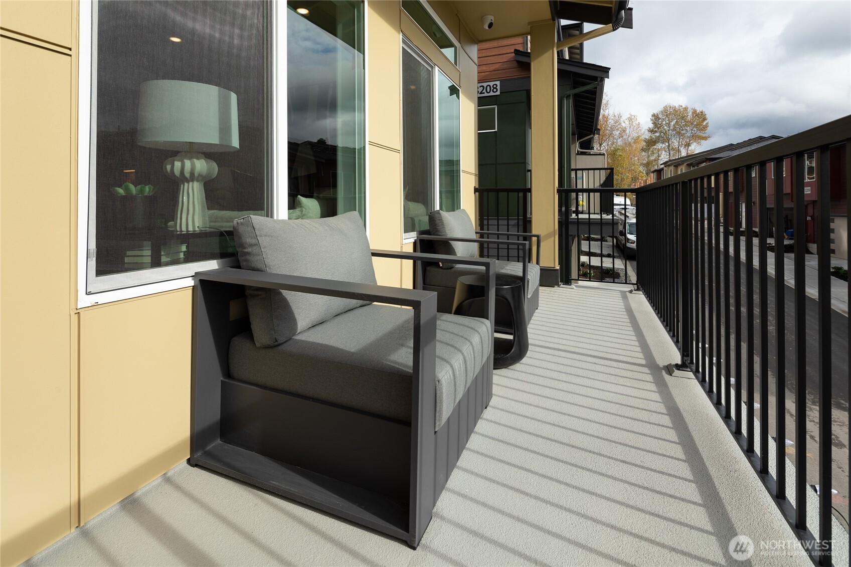 13210 NE 127th Way #B, Kirkland, WA 98034