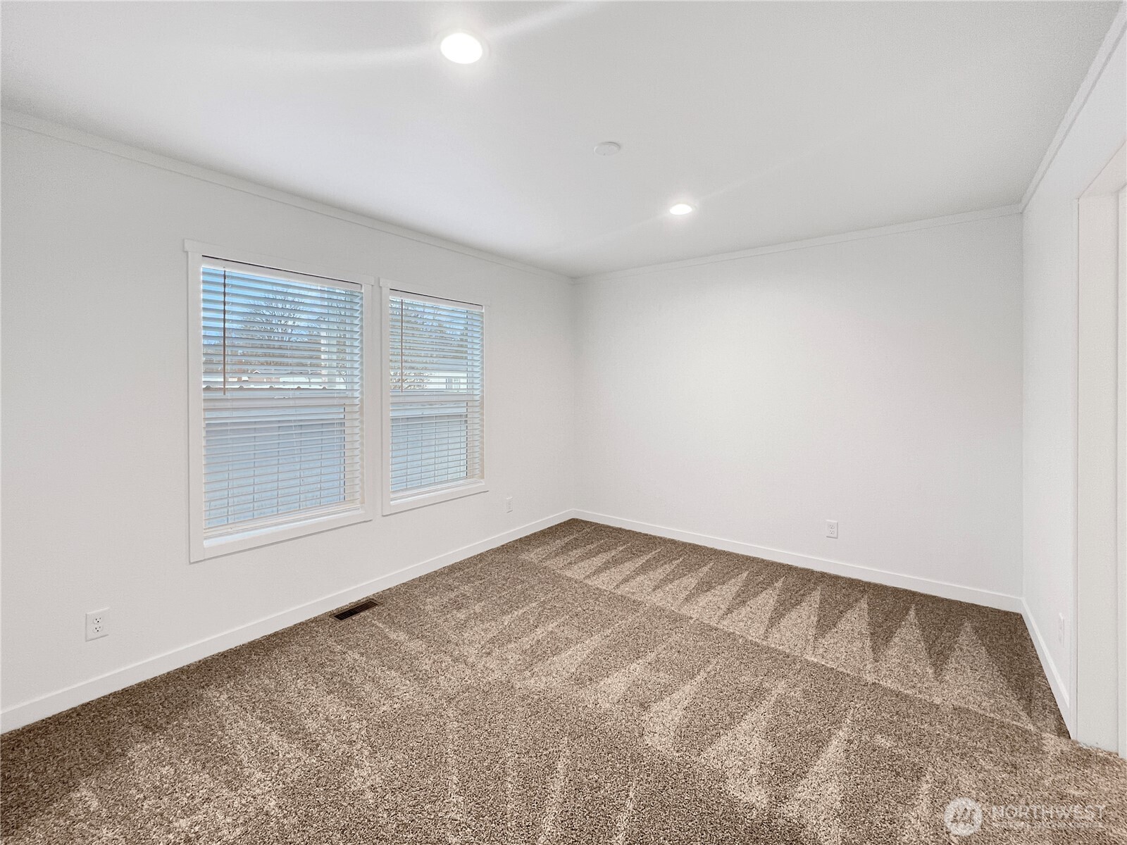 10900 Kuhlman Road SE #84, Olympia, WA 98513