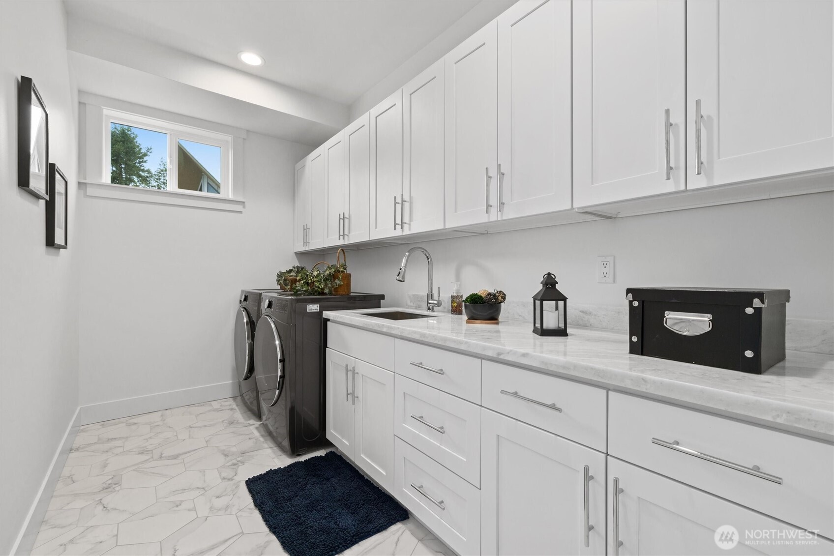 6921 55th Avenue S, Seattle, WA 98118-3411