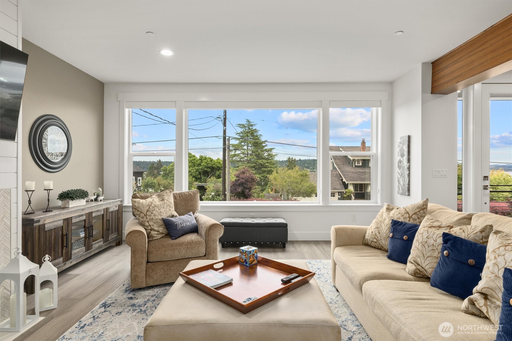 6921 55th Avenue S, Seattle, WA 98118-3411