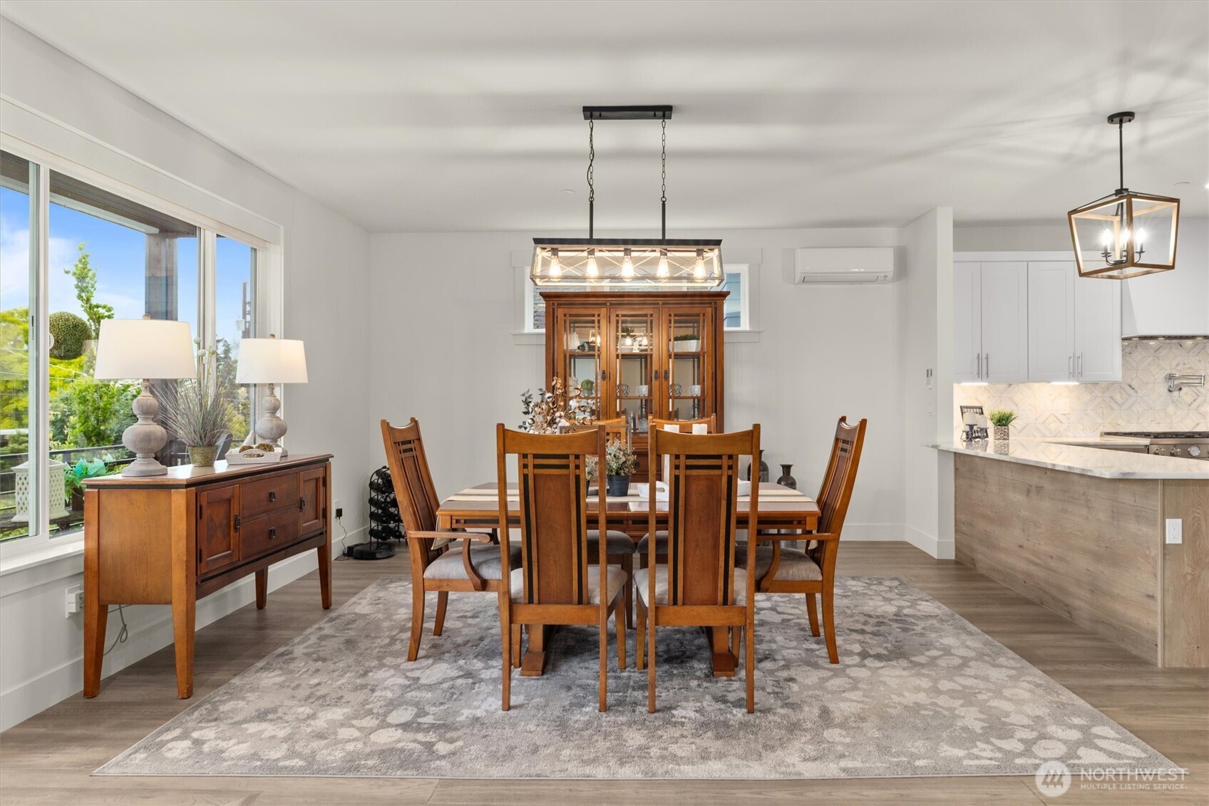 6921 55th Avenue S, Seattle, WA 98118-3411