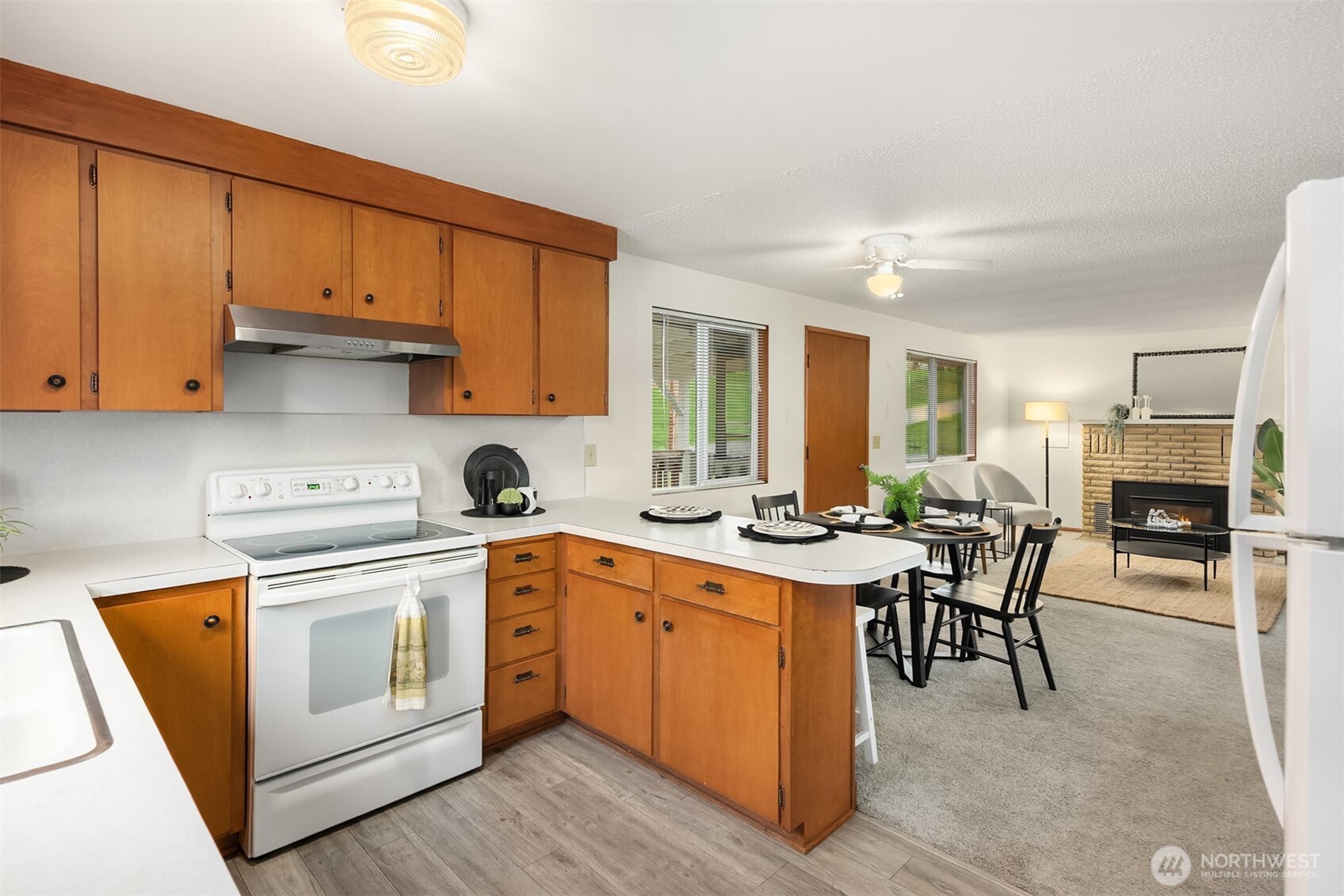 649 NE Sommerseth Street , Poulsbo, WA 98370