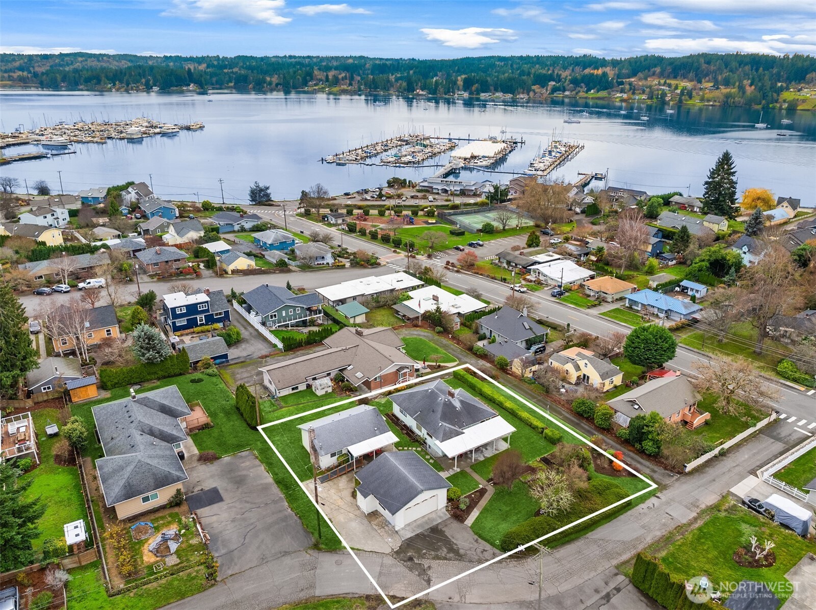 649 NE Sommerseth Street , Poulsbo, WA 98370