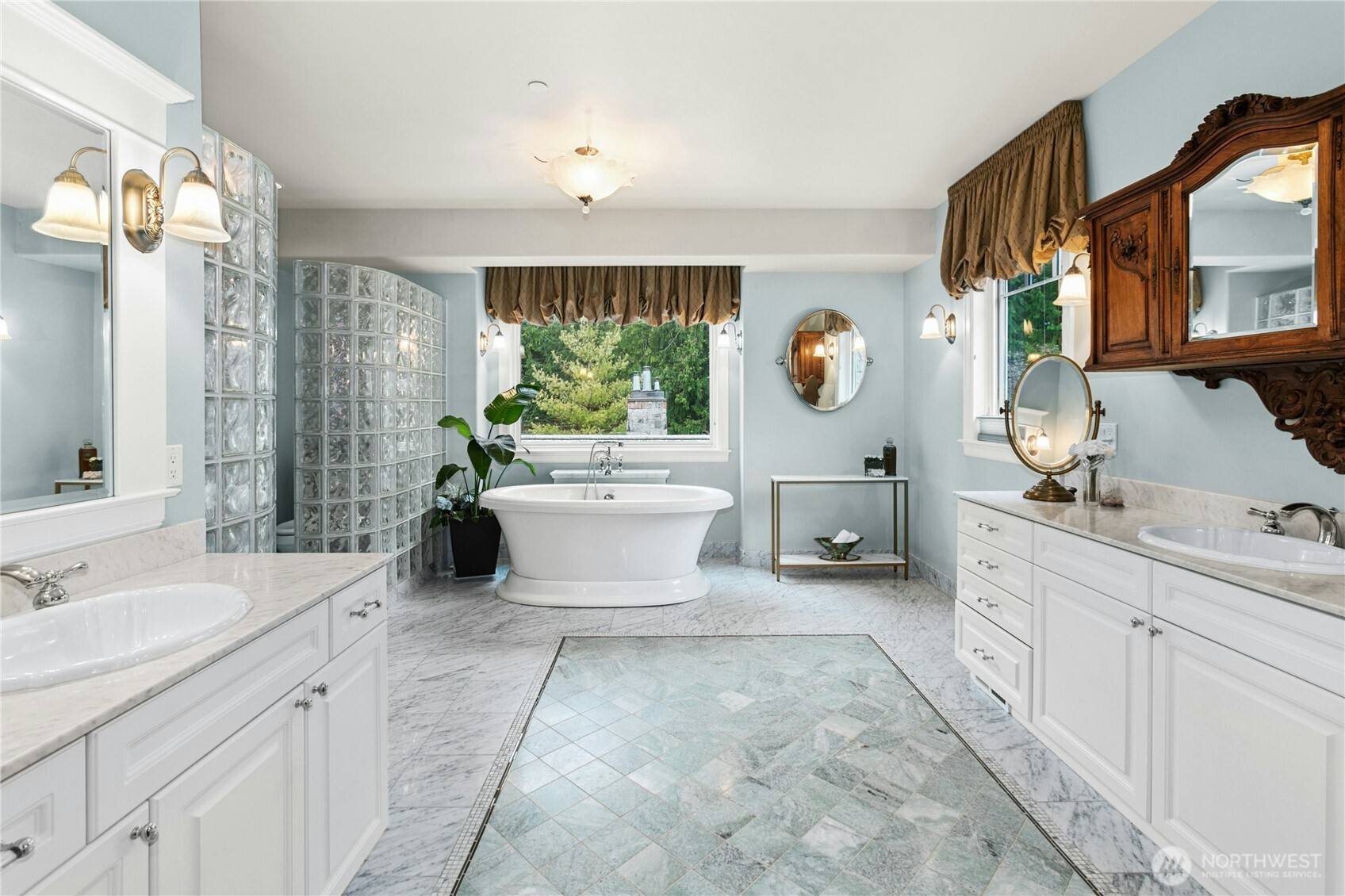 4141 244th Avenue NE, Redmond, WA 98053