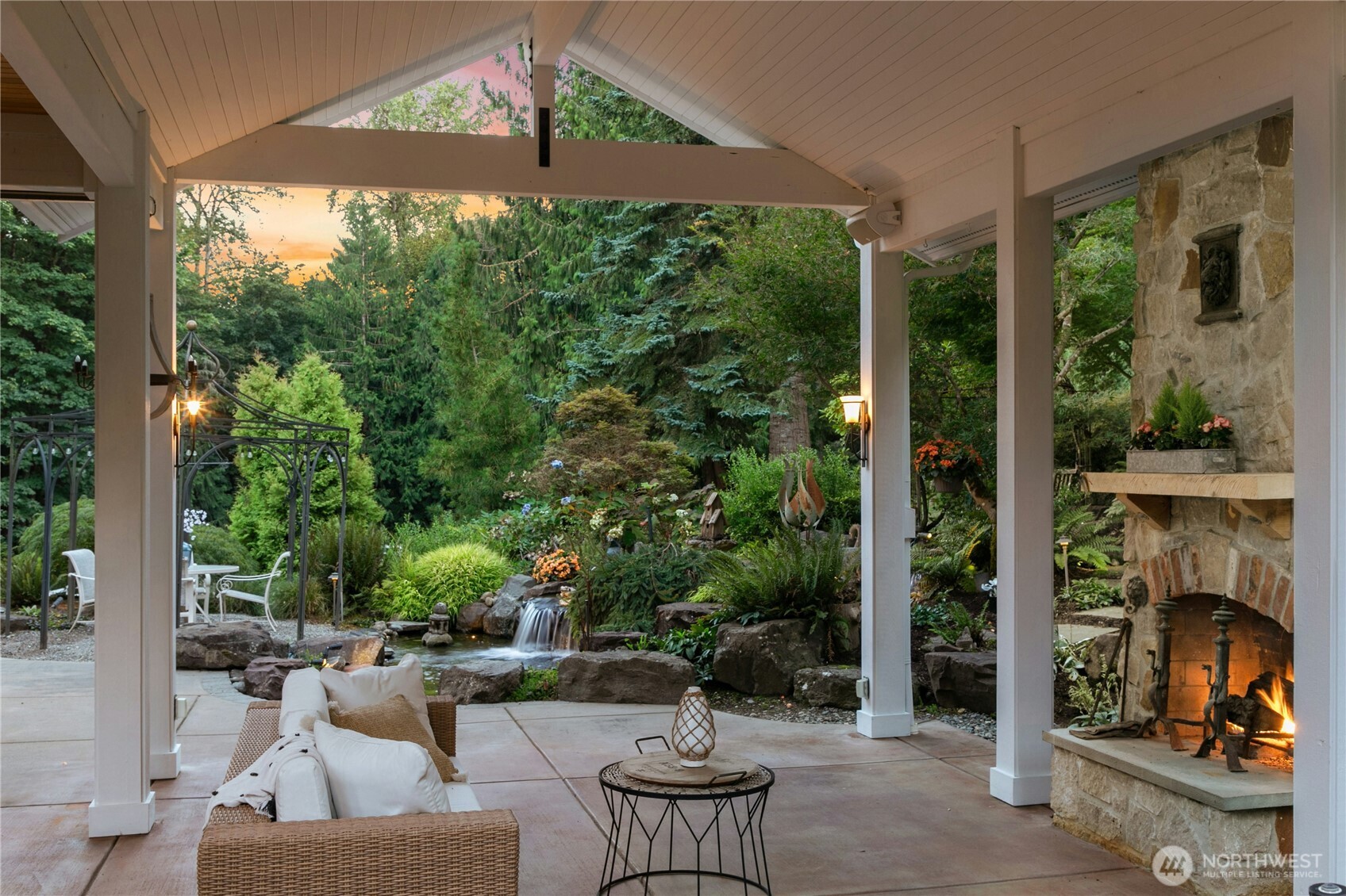 4141 244th Avenue NE, Redmond, WA 98053