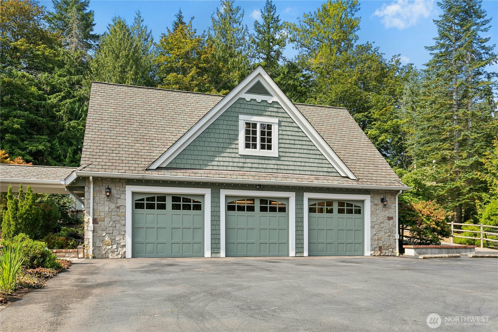 4141 244th Avenue NE, Redmond, WA 98053