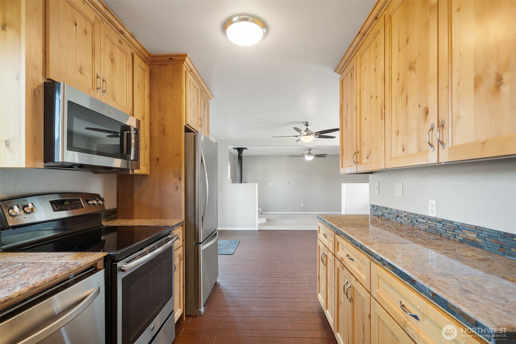 122 N C St , Buckley, WA 98321