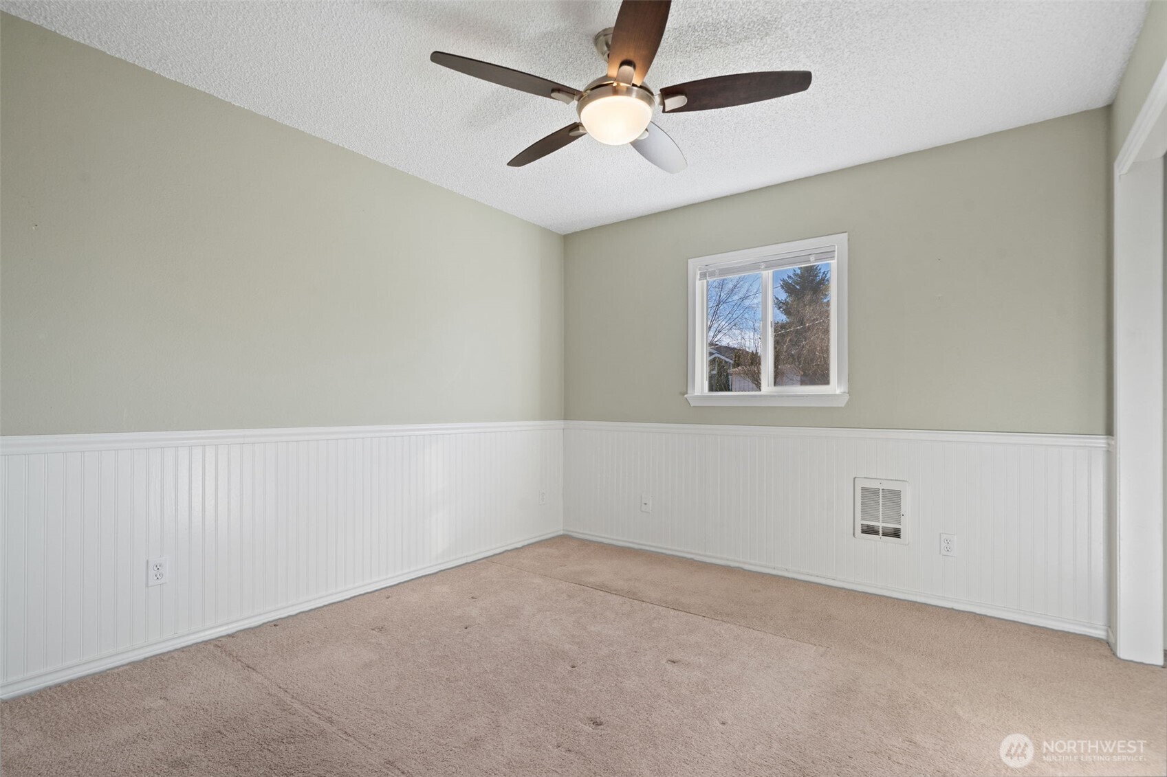 122 N C St , Buckley, WA 98321