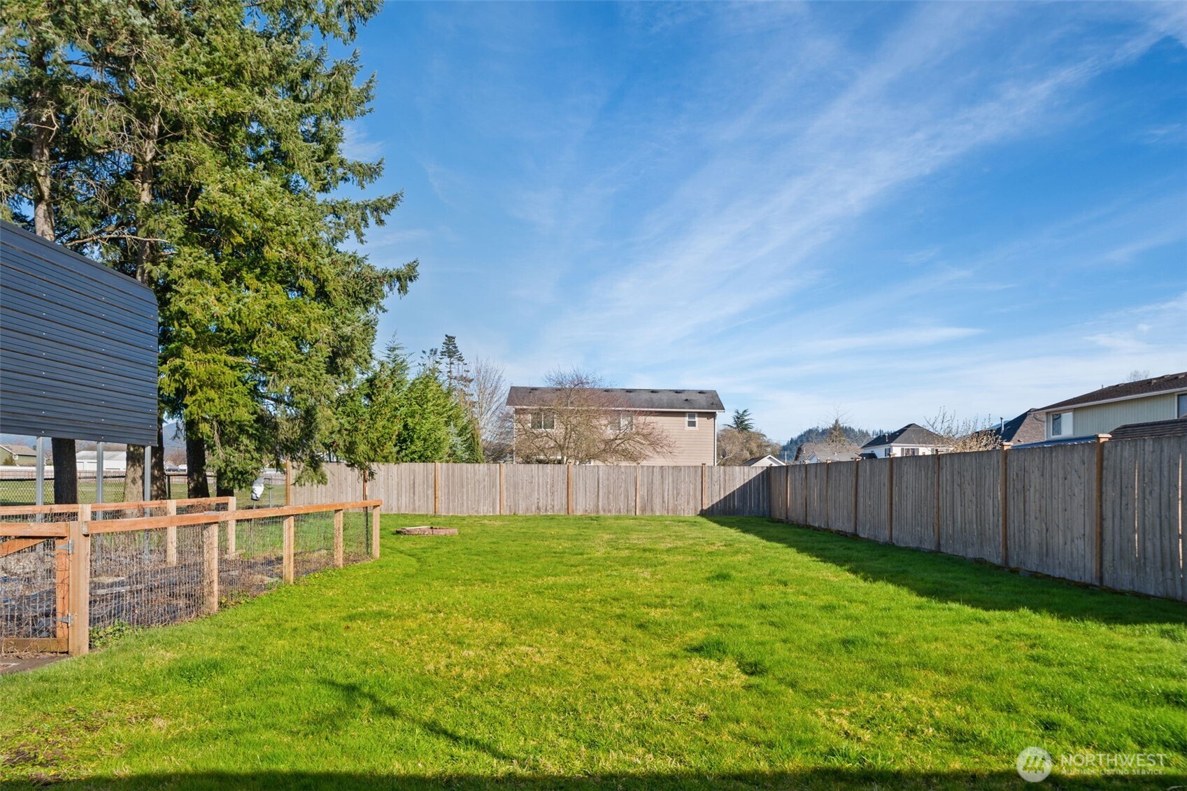 122 N C St , Buckley, WA 98321