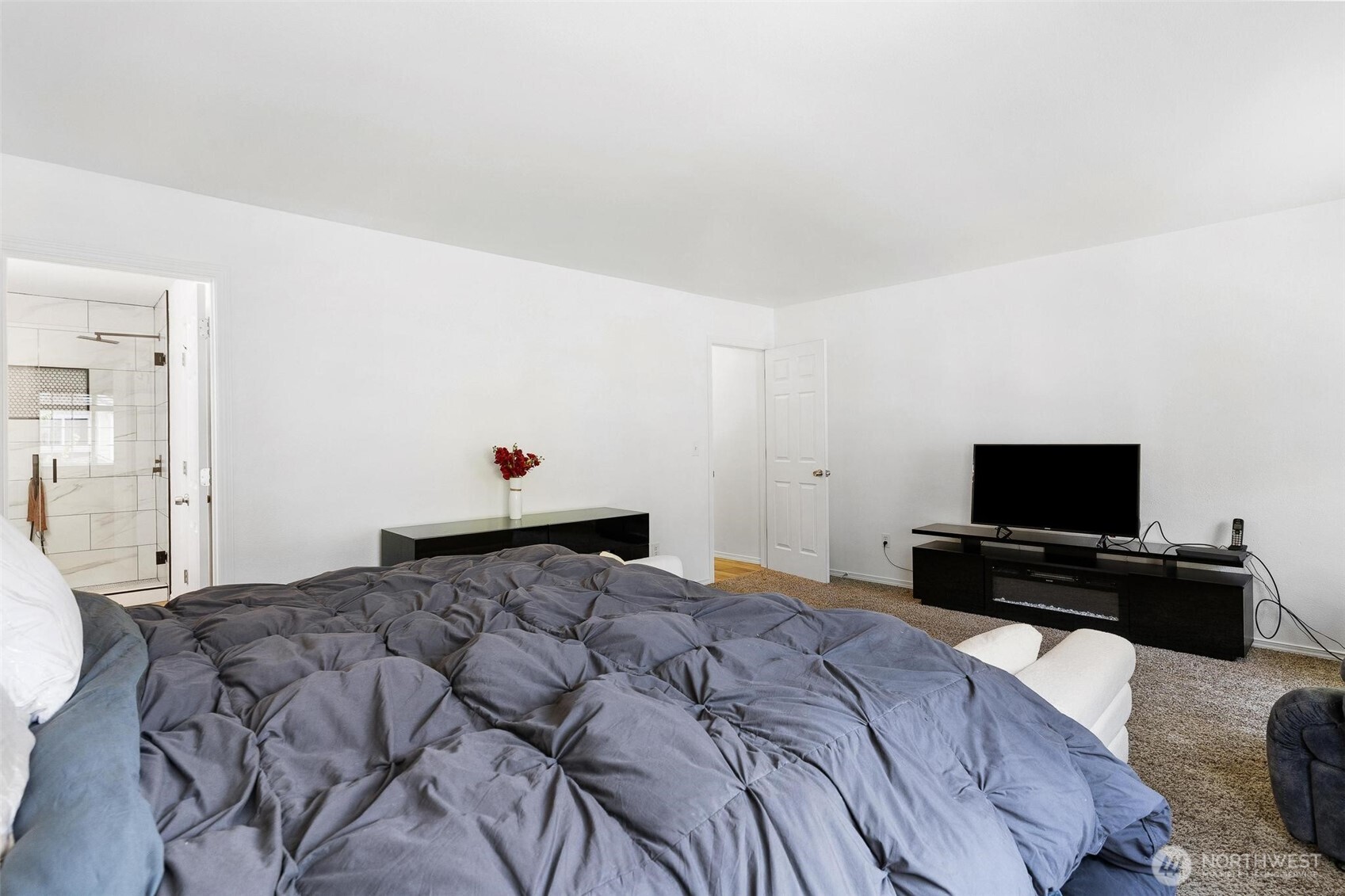 11415 6th Avenue E , Tacoma, WA 98445