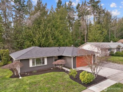 10009 161st Avenue NE, Redmond, WA 98052