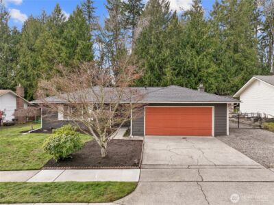 10009 161st Avenue NE, Redmond, WA 98052 - Photo 2