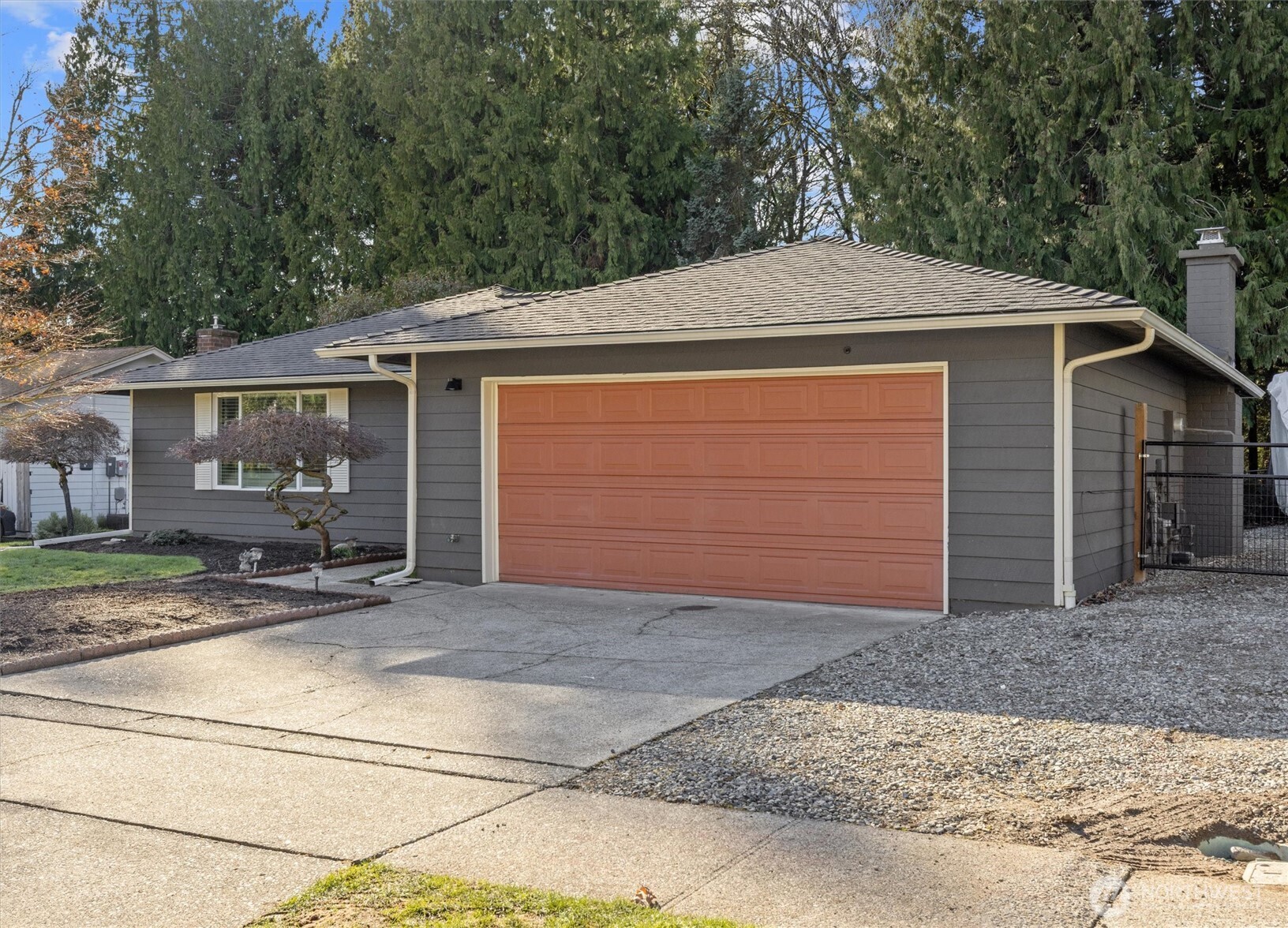 10009 161st Avenue NE, Redmond, WA 98052