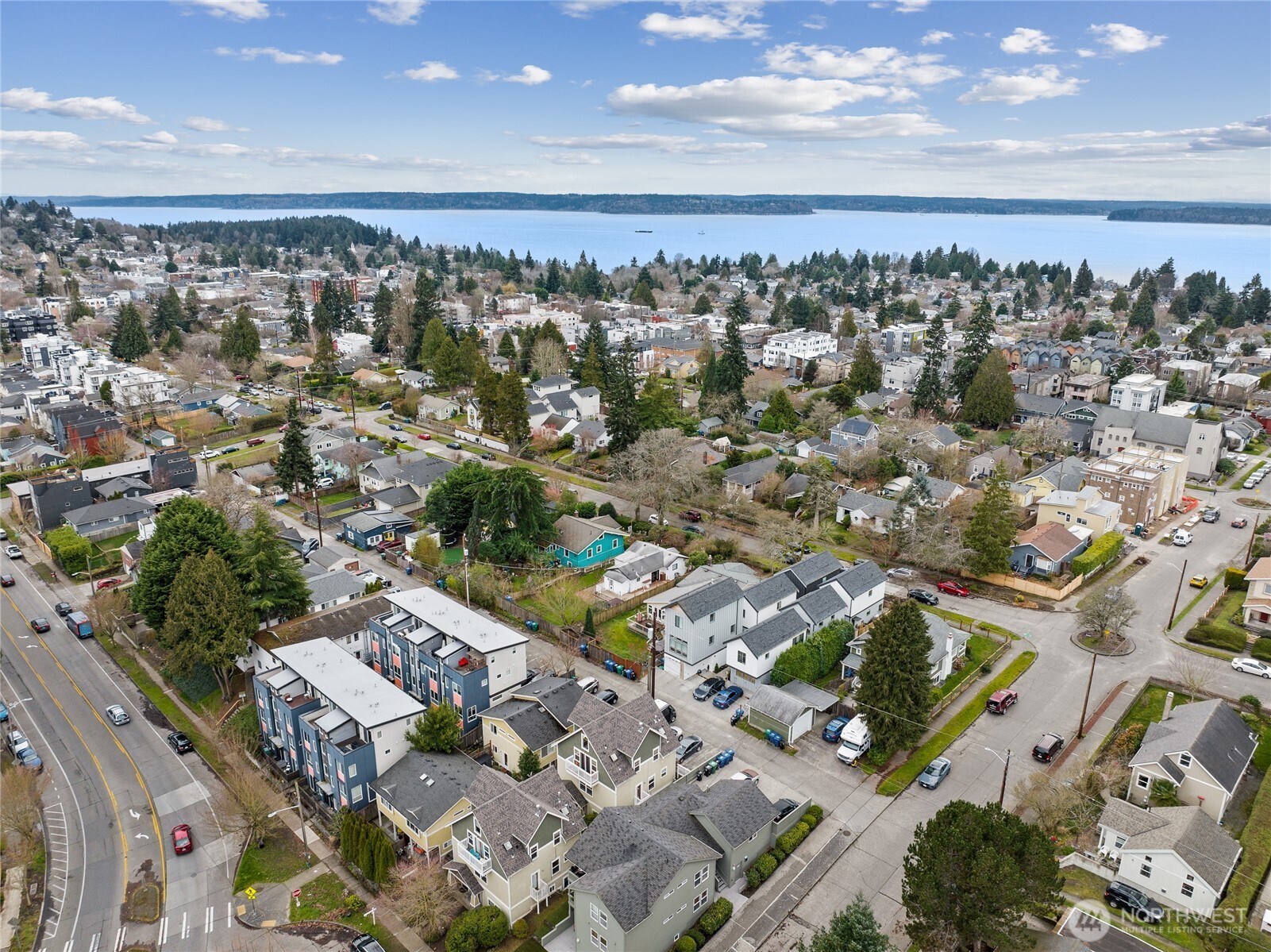 5907 40th Avenue SW #B, Seattle, WA 98136