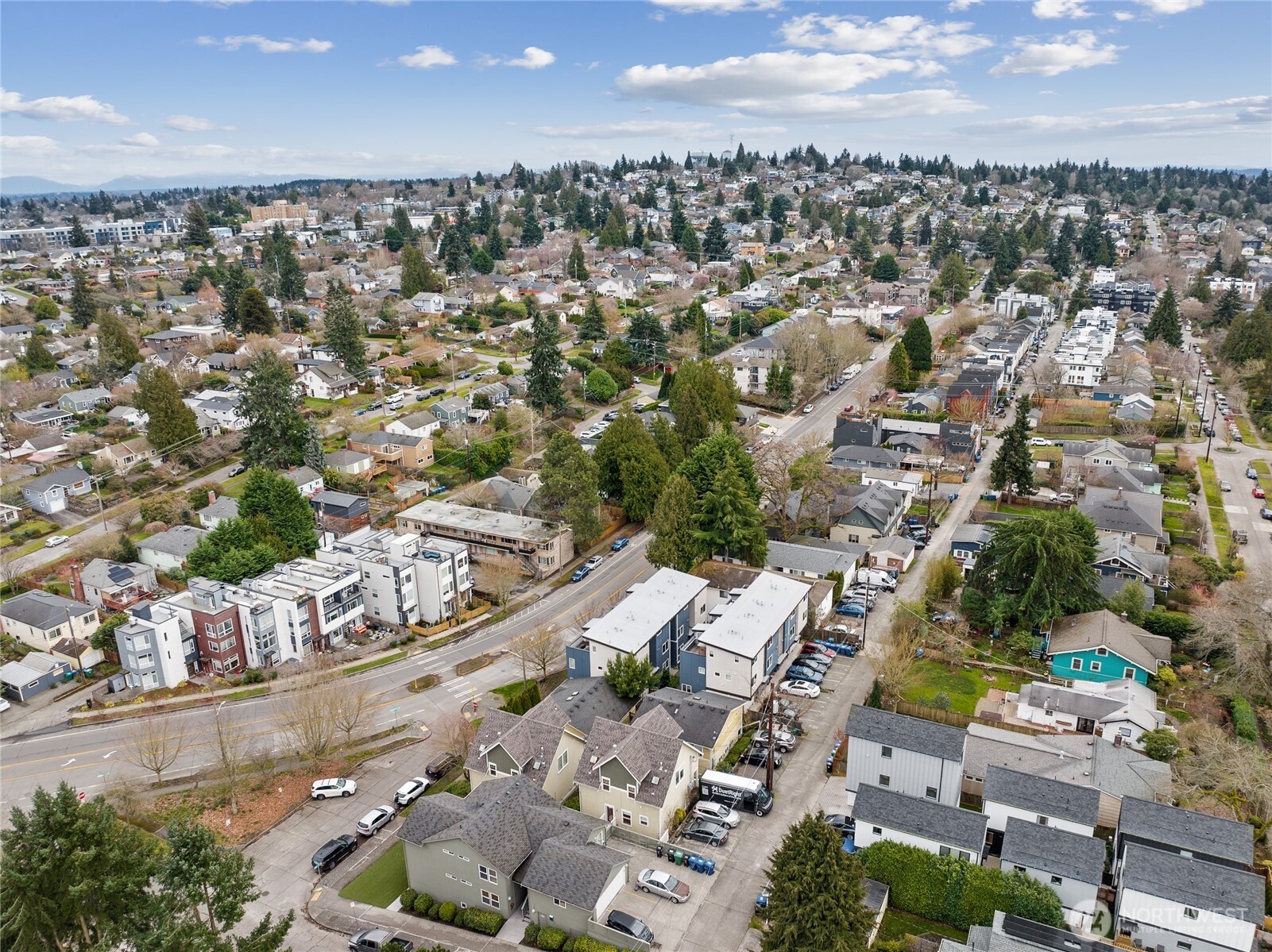 5907 40th Avenue SW #B, Seattle, WA 98136