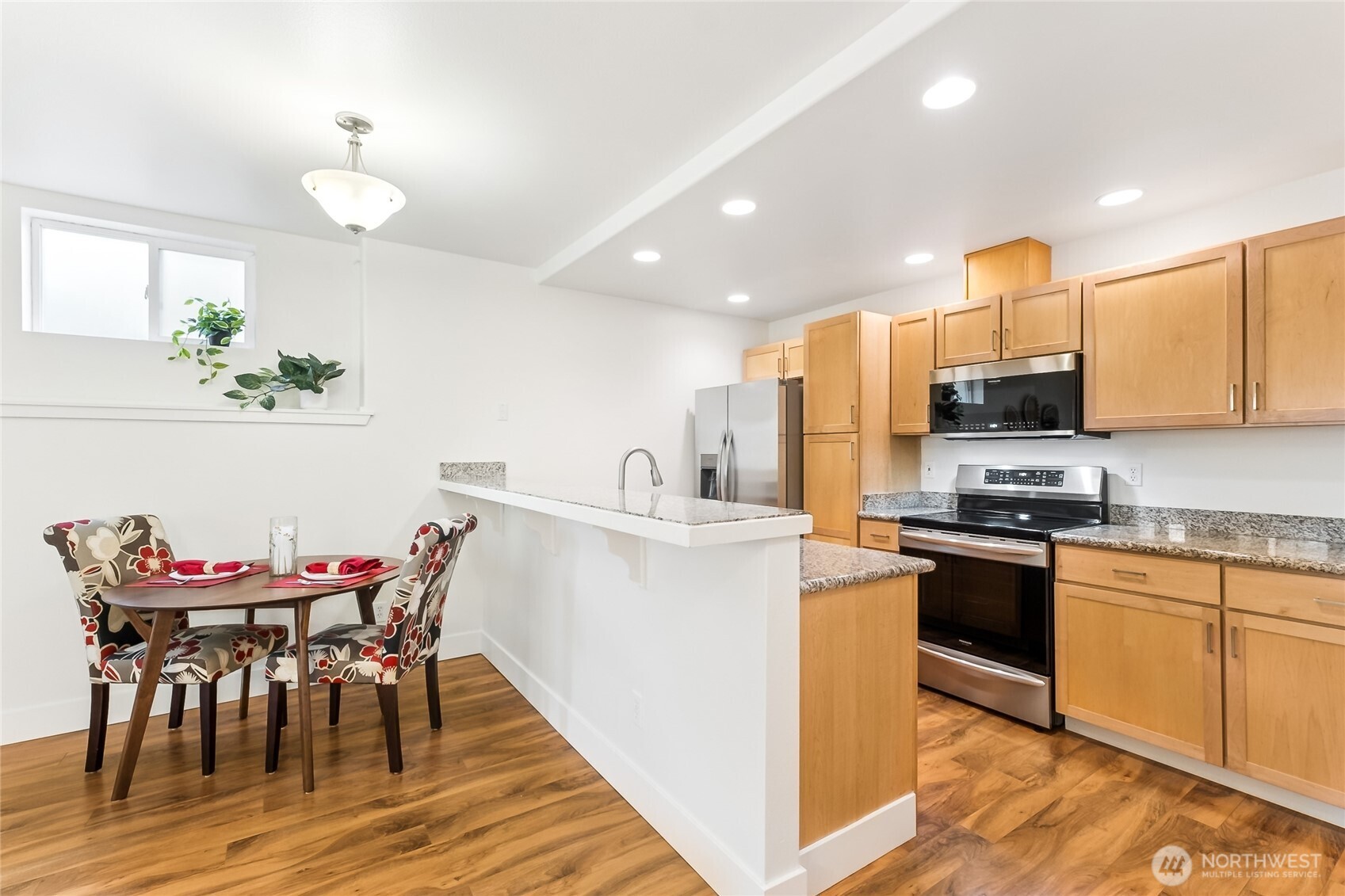 5907 40th Avenue SW #B, Seattle, WA 98136