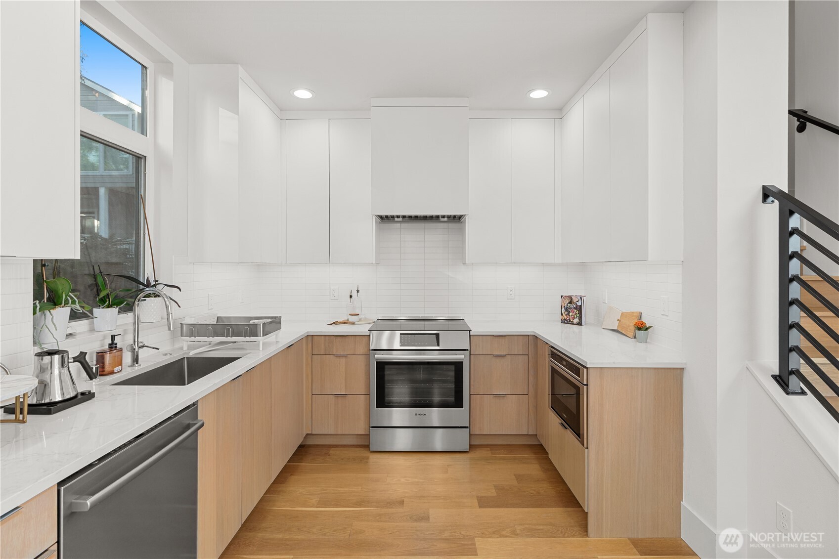 3959 1st Avenue NE #A, Seattle, WA 98105