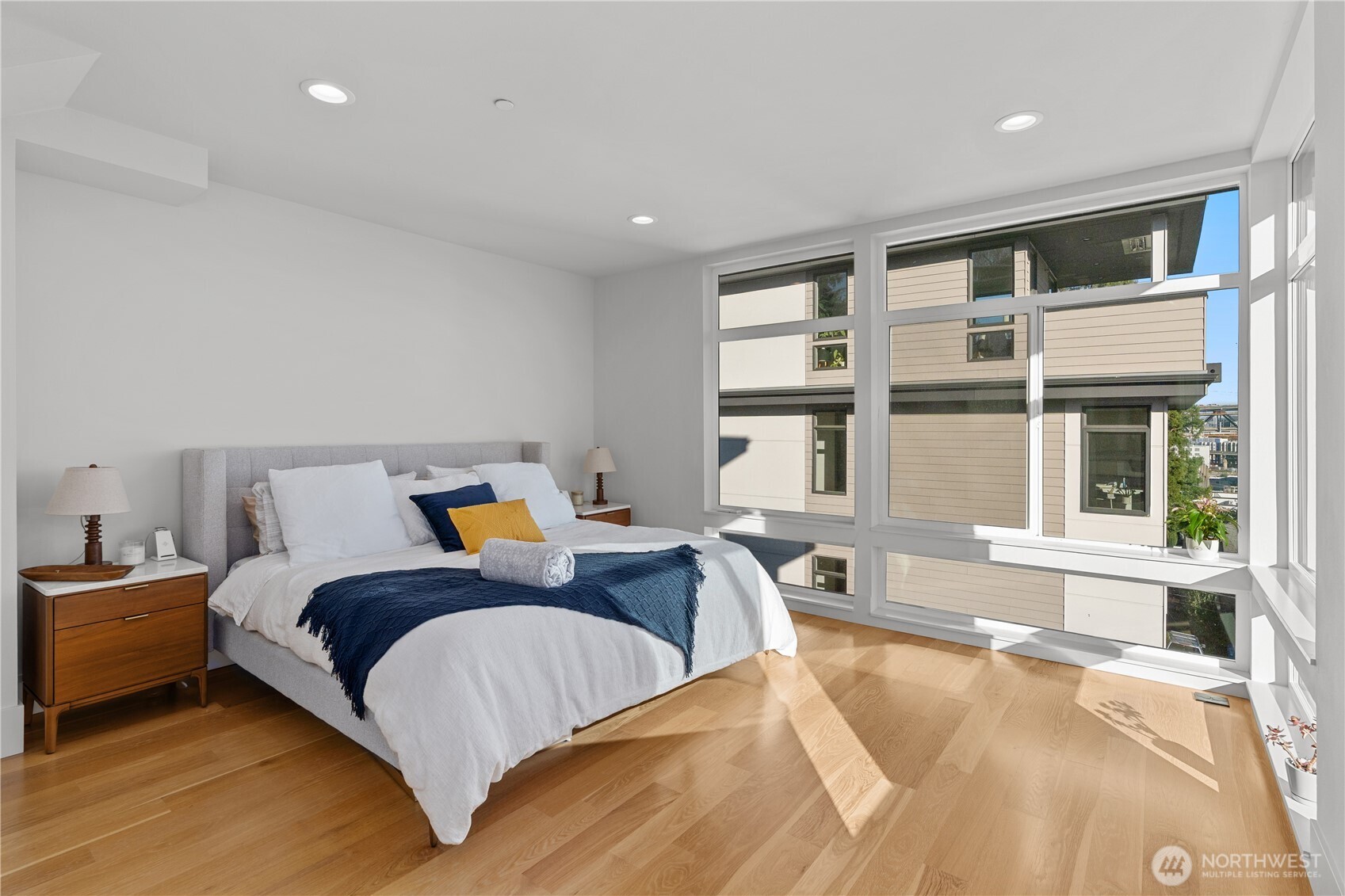 3959 1st Avenue NE #A, Seattle, WA 98105