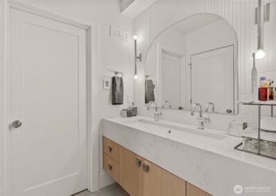 3959 1st Avenue NE #A, Seattle, WA 98105 - Photo 15