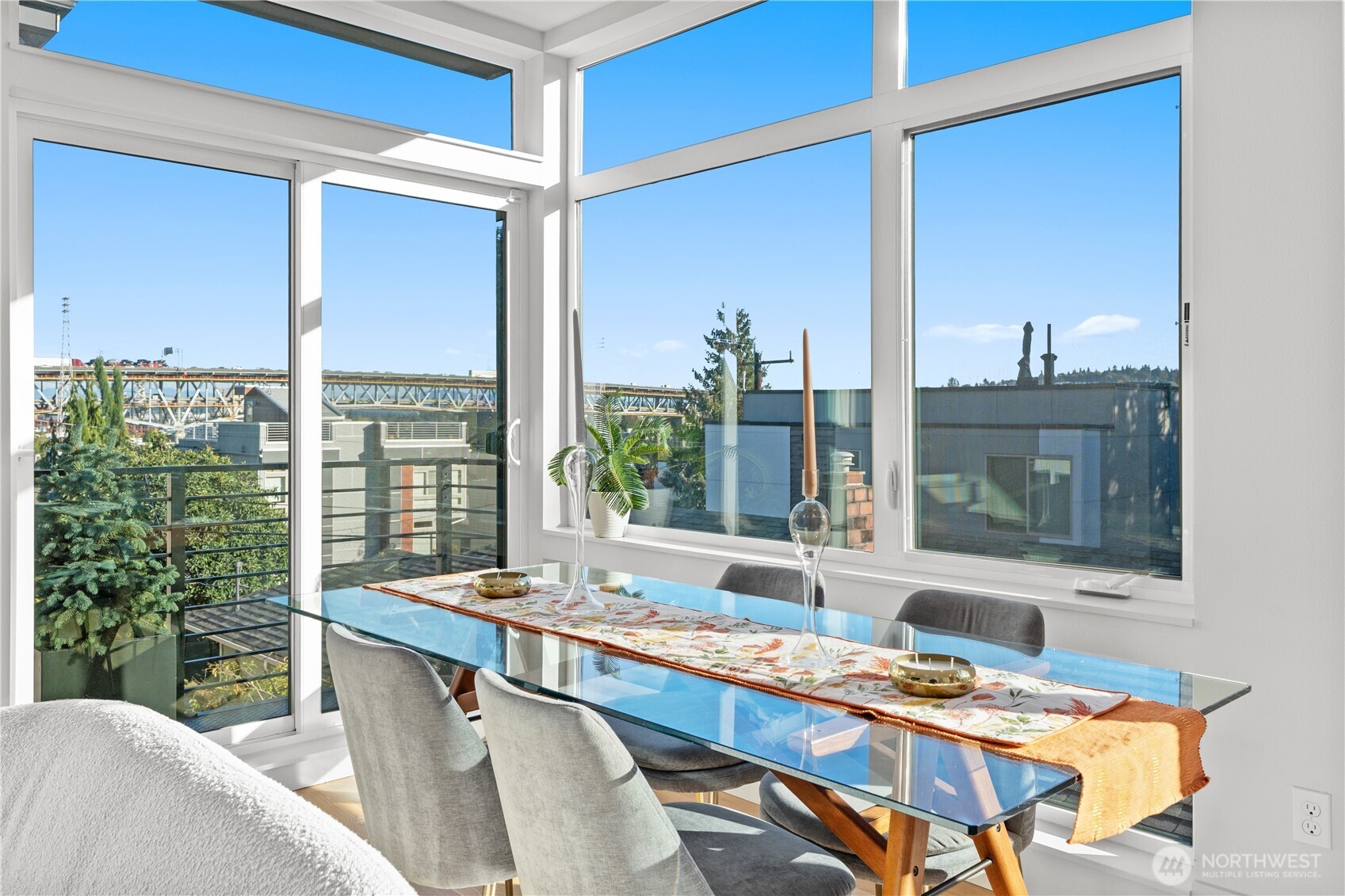 3959 1st Avenue NE #A, Seattle, WA 98105