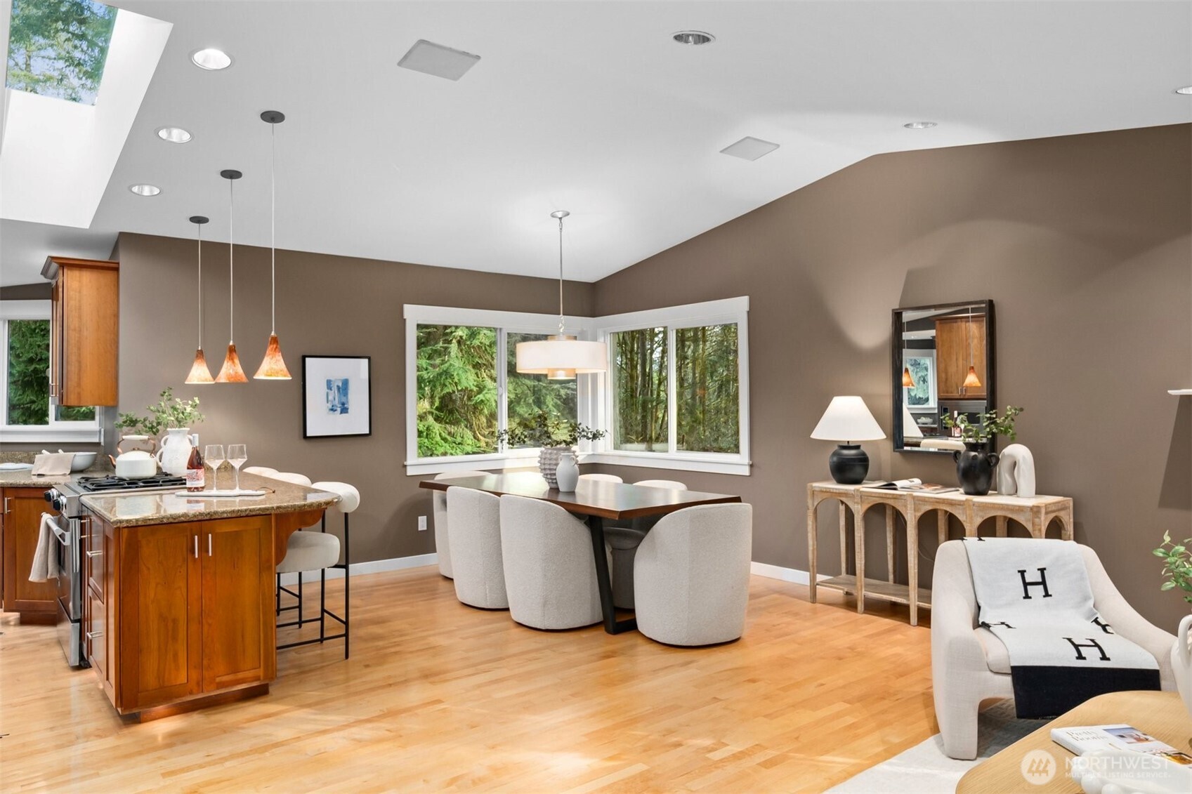 20341 170th Avenue NE, Woodinville, WA 98072