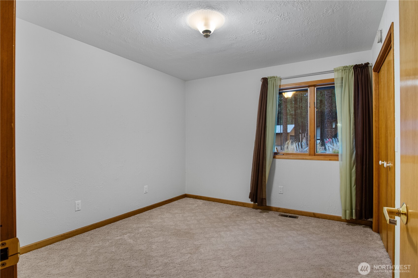 2378 Eagle River Way , Kettle Falls, WA 99141