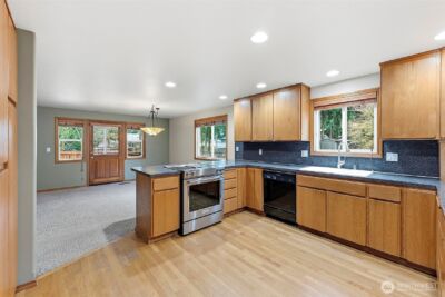 9717 61st Avenue E, Puyallup, WA 98373 - Photo 8