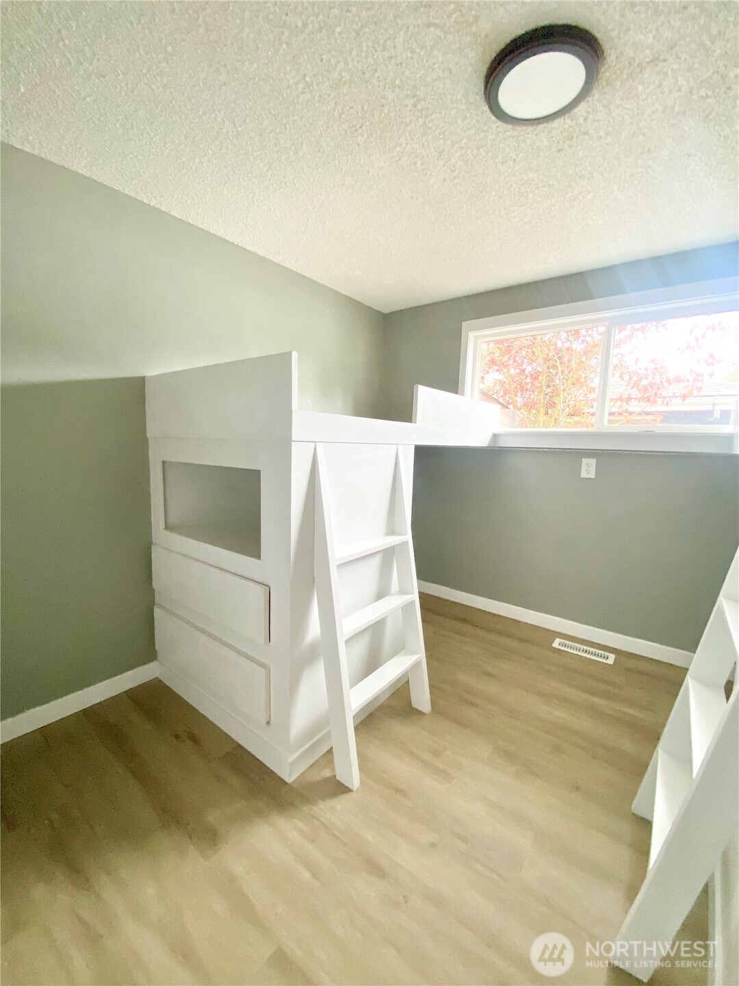 621 SW 132 Street , Burien, WA 98146-0035