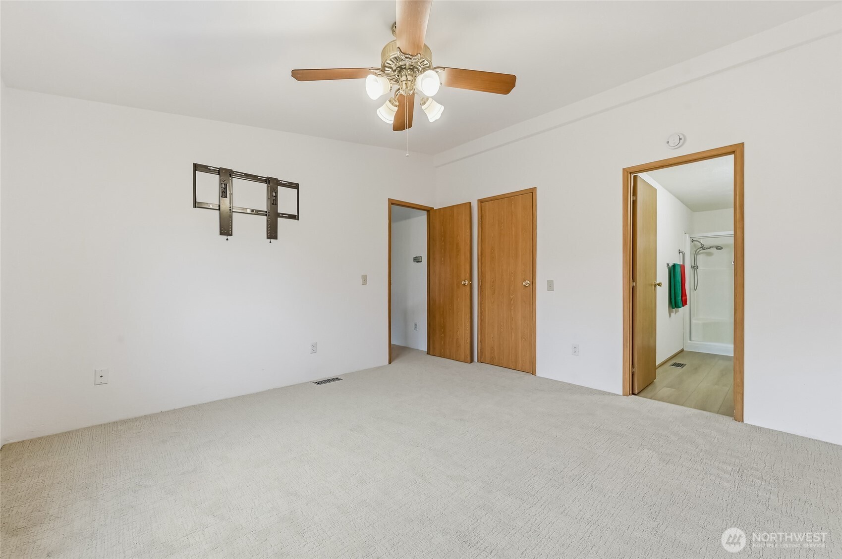 32820 20th Avenue S #55, Federal Way, WA 98003