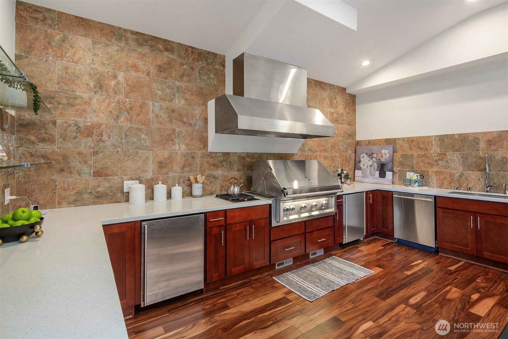 14424 SE 17th St , Bellevue, WA 98007