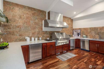 14424 SE 17th St , Bellevue, WA 98007 - Photo 17