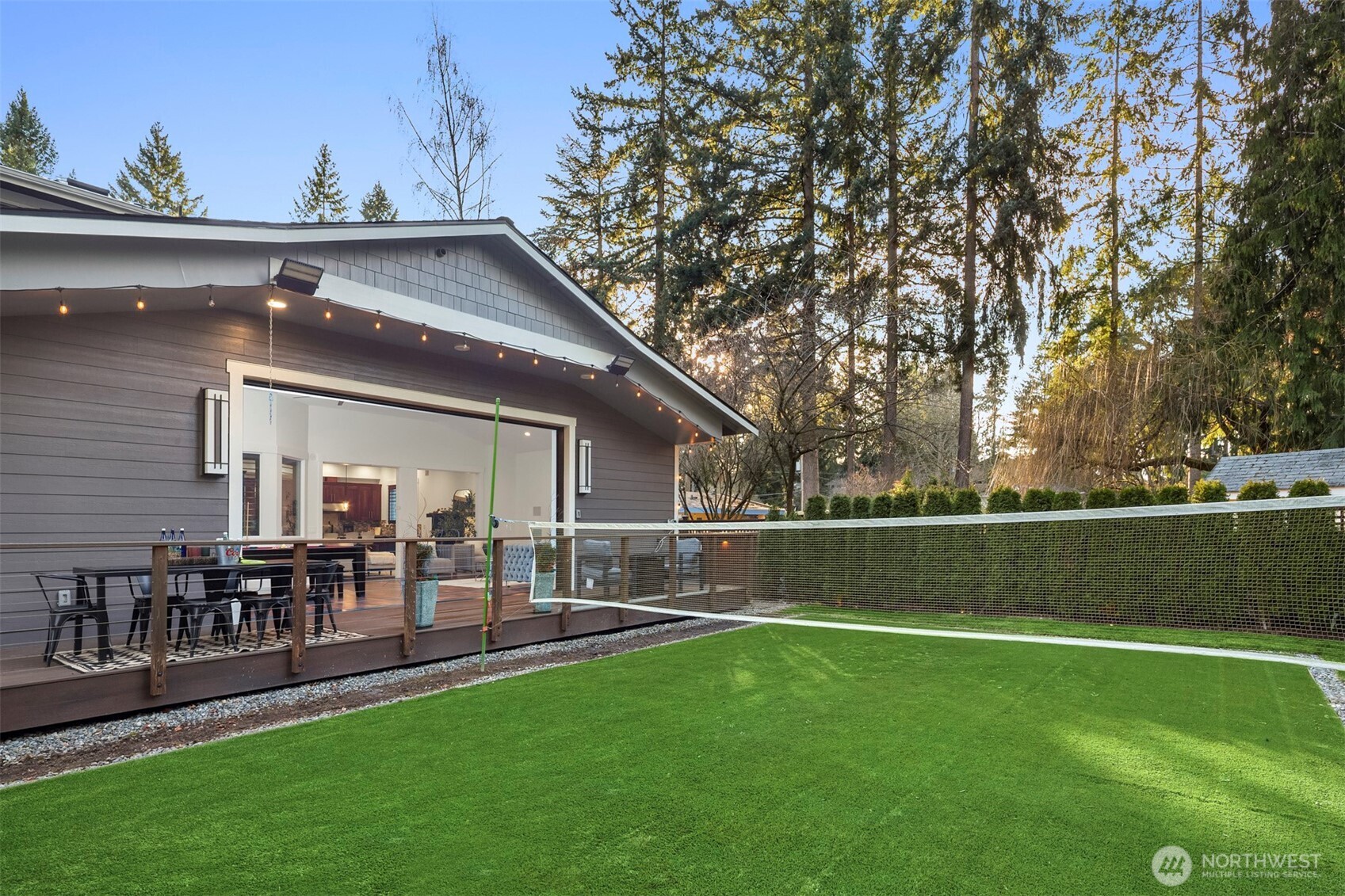 14424 SE 17th St , Bellevue, WA 98007