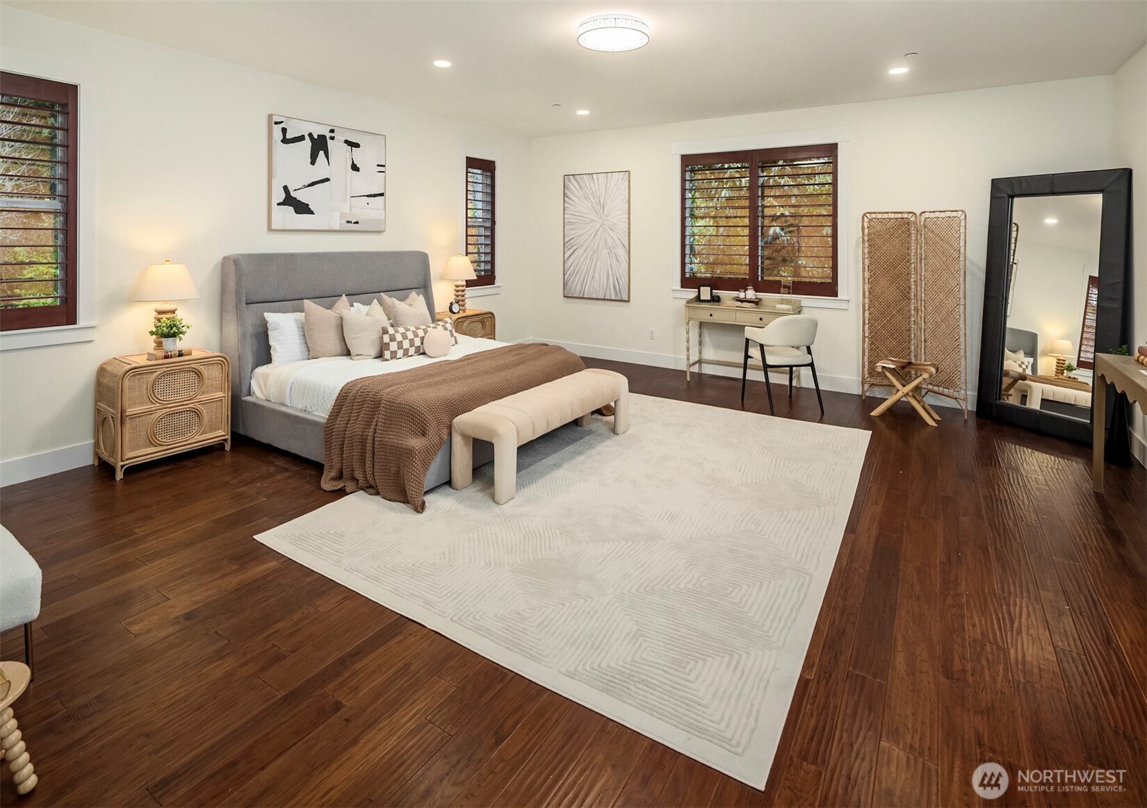 14424 SE 17th St , Bellevue, WA 98007